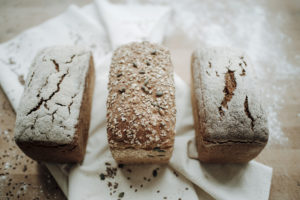 article farines biologiques eau et levain naturel